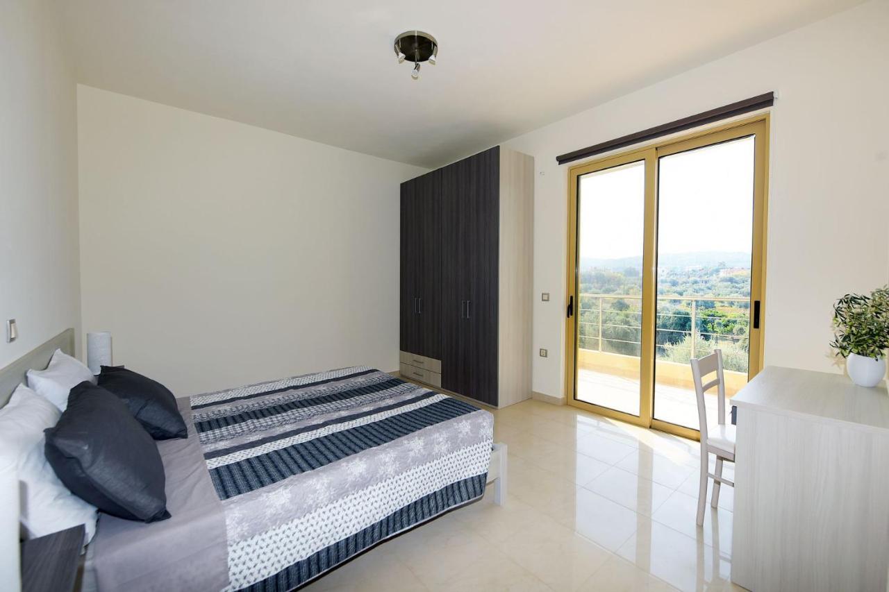 Stelia Luxury Apartments Kalavarda Exterior photo