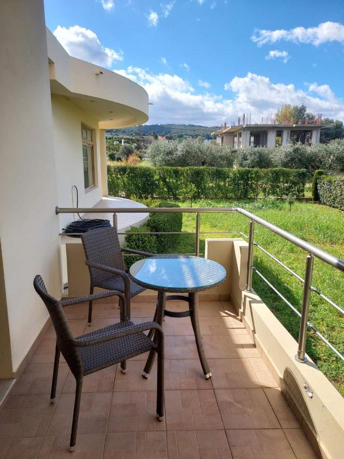 Stelia Luxury Apartments Kalavarda Exterior photo